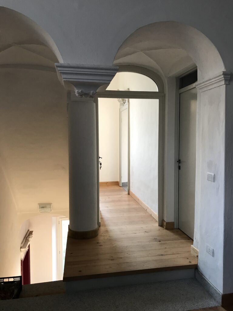 Ex monastero ad Ameno