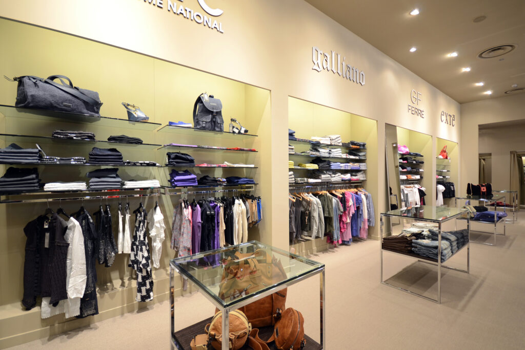 IT Fashion - shop multibrand a Cuneo