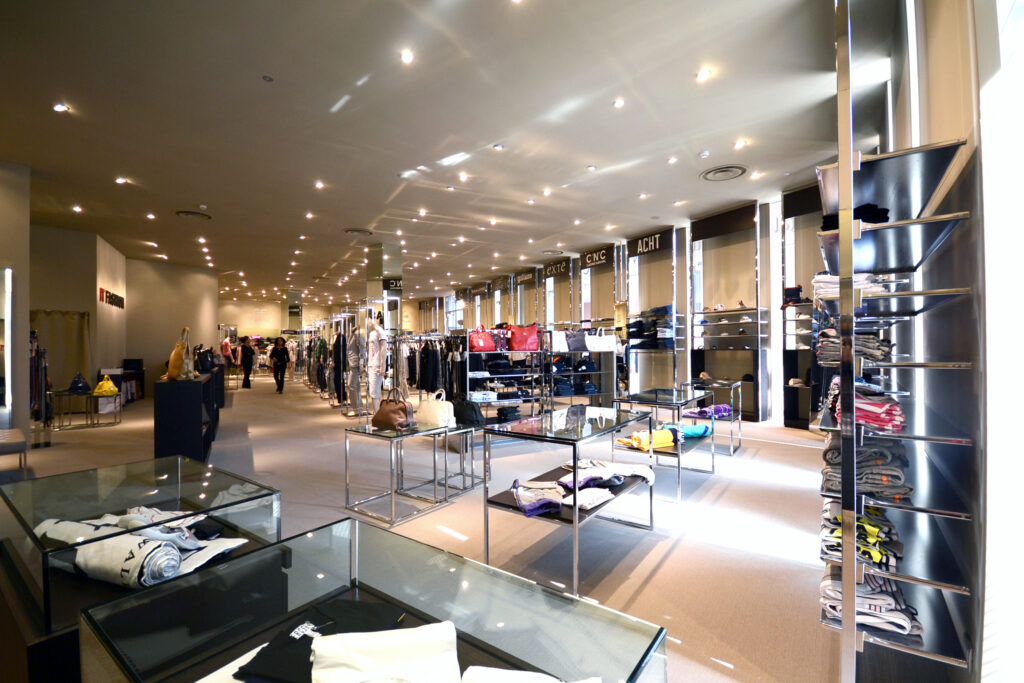 IT Fashion - shop multibrand a Cuneo
