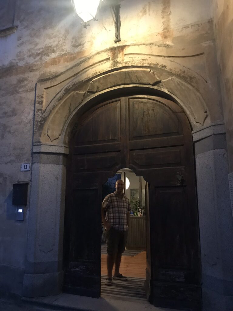 Ex monastero ad Ameno